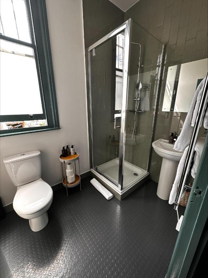 The Crown Rooms Лондон Екстер'єр фото